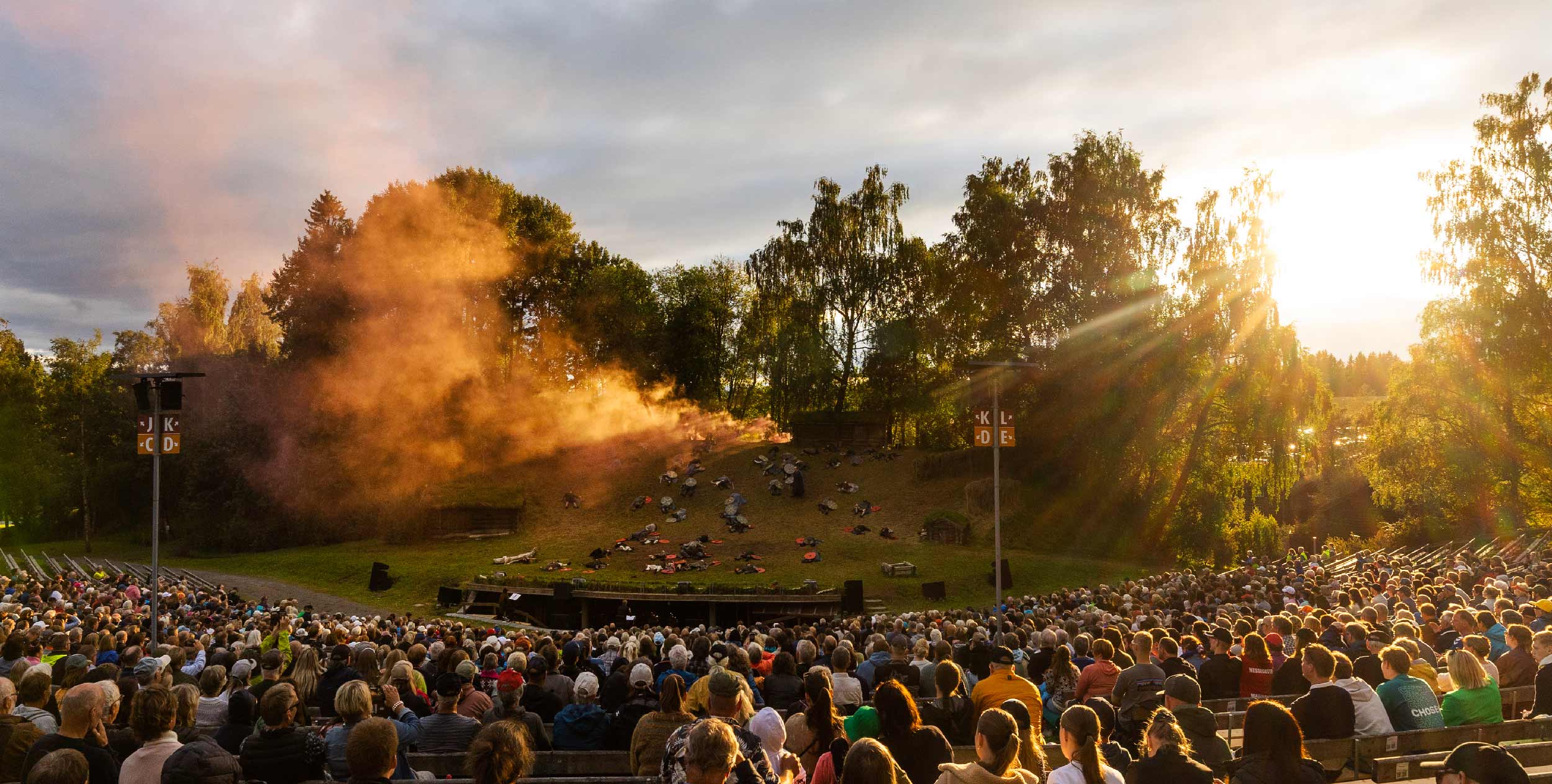 Stiklestad nasjonale kultursenter, scene fra spelet om heilag Olav